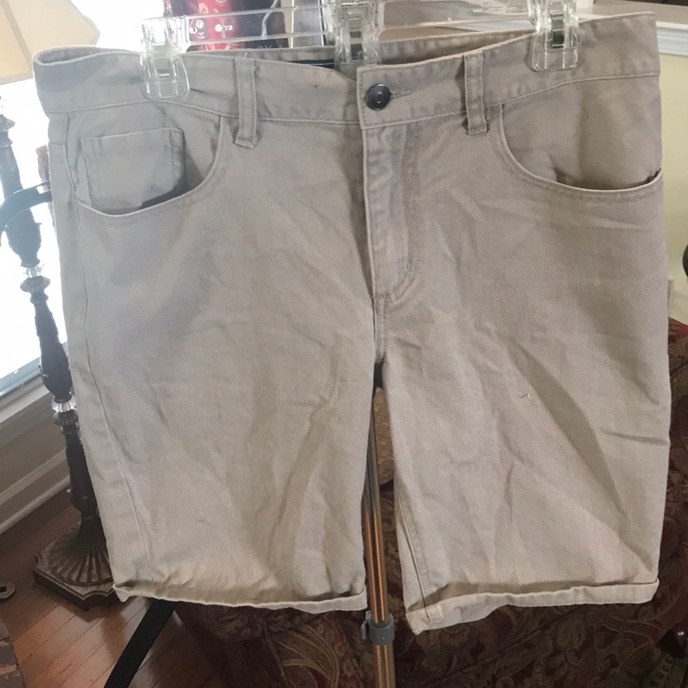 Forever 21 khaki shorts